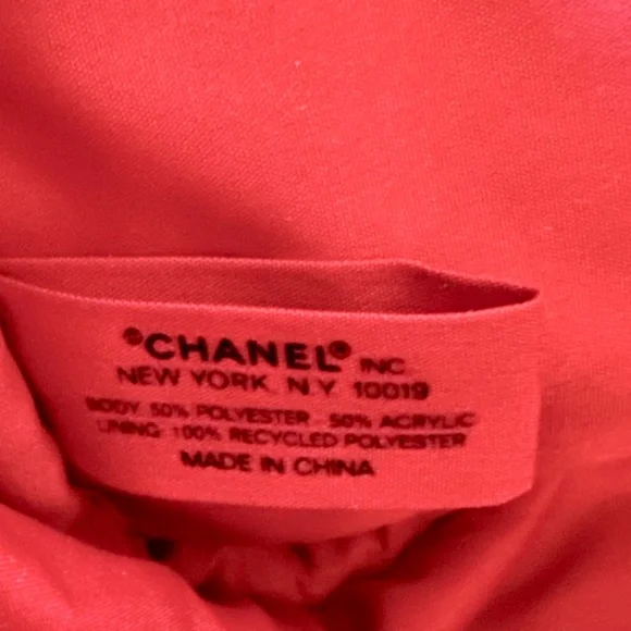 CHANEL NEW RED COSMETIC BAG with added unbranded CROSSBODY STRAP♥️FREE SHIPPING - Picture 9 of 9